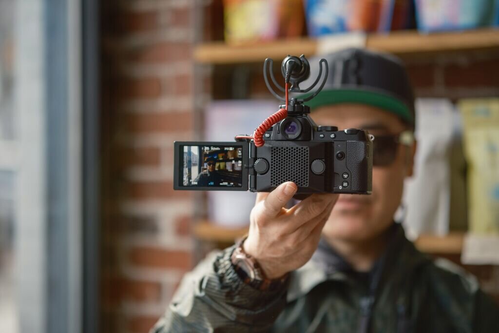 Aparat FUJIFILM X-S20  nagrywa vloga 