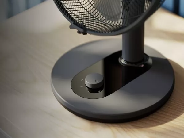 Zbliżenie na stabilną podstawę wentylatora biurkowego Philips
