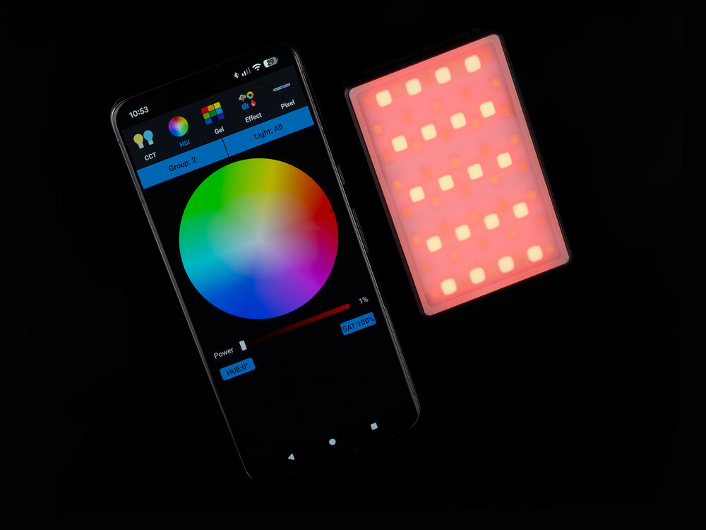Quadralite MiLED RGB 200 II wyświetlacz OLED sterowanie aplikacja Quadralite Light Controller