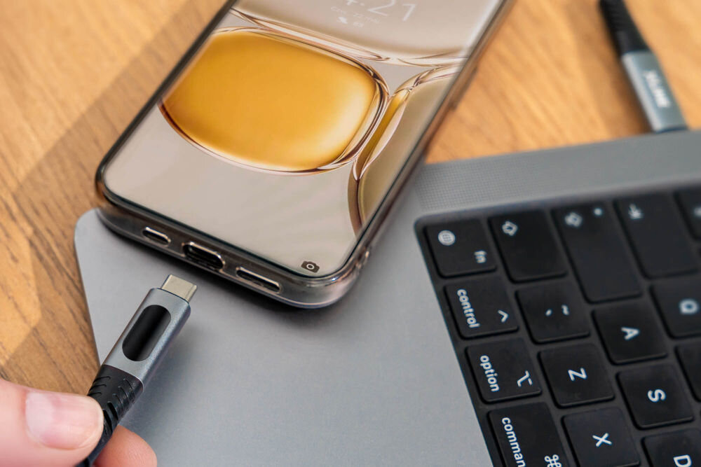 Kabel USB-C - USB-C XLINE z wyświetlaczem LCD 100W 1.5 m Szary silikonowy oplot odporność na skcenie przyjemny w dotyku elastyczny