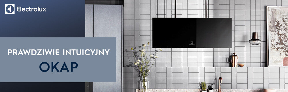 Na obrazie widoczny jest czarny okap kuchenny zamontowany na tle ściany z jasnych płytek. Po lewej stronie znajduje się napis \'PRAWDZIWIE INTUICYJNY OKAP\' oraz logo Electrolux.