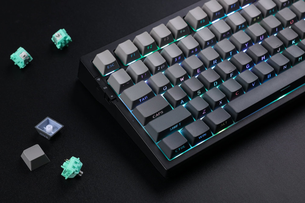 MCHOSE MC-G75 klawiatura z przyciskami obok