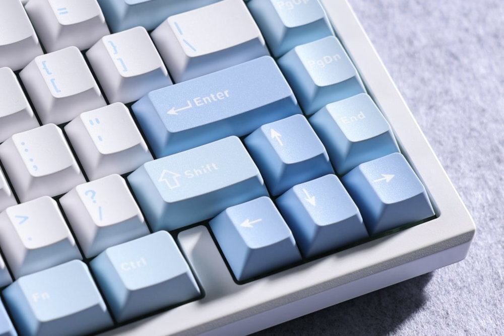 MCHOSE MC-G75 trzy tryby komunikacji 2,4 GHz odświeżaniem 1000 Hz odbiornik USB-A Bluetooth urządzeniami mobilnymi - klawisze strzałki