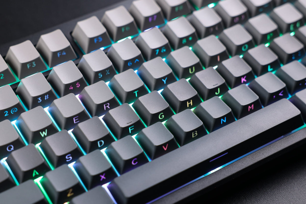 MCHOSE MC-G75 podświetlenie RGB 16 milionów kolorów równomiernemu rozproszeniu światła - podświetlenie klawiatury