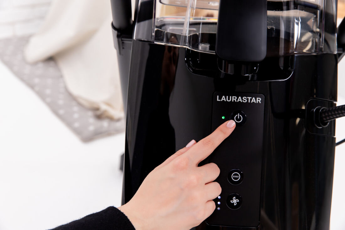 System do prasowania LAURASTAR Smart M Czarny System nadmuchu i zasysania wentylator 4-stopniowa regulacja mocy
