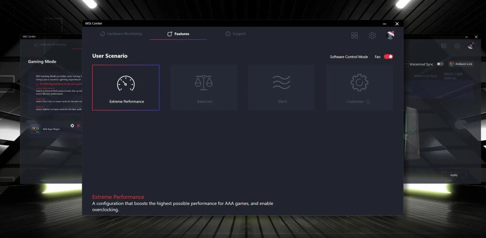 Interfejs oprogramowania z zakładką \'Features\' i sekcją \'User Scenario\'. Widoczna opcja \'Extreme Performance\' z opisem: \'A configuration that boosts the highest possible performance for AAA games, and enable overclocking\'.