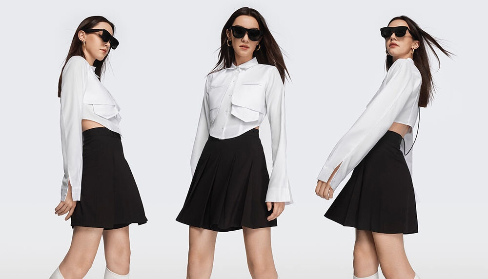 Okulary XREAL One Czarny prezentacja okularów założonych na kobiecie na jasnym tle w trzech pozach proporcje ekranu korzystanie z kilku aplikacji jednocześnie Ultrawide zakrzywiony wirtualny ekran przekątna side view wyświetlanie pomocniczego ekranu