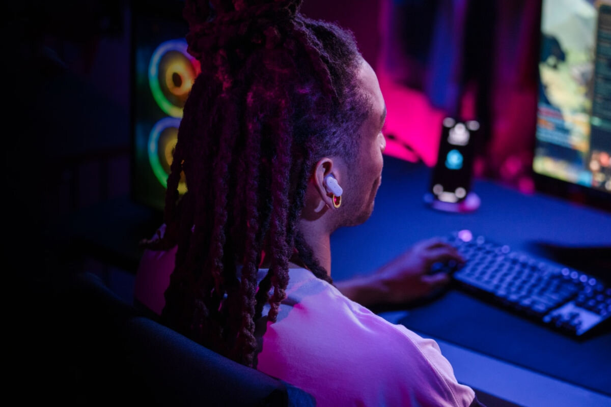 Słuchawki LOGITECH G FITS Czarny lightform lightspeed eliminacja szumów dla graczy