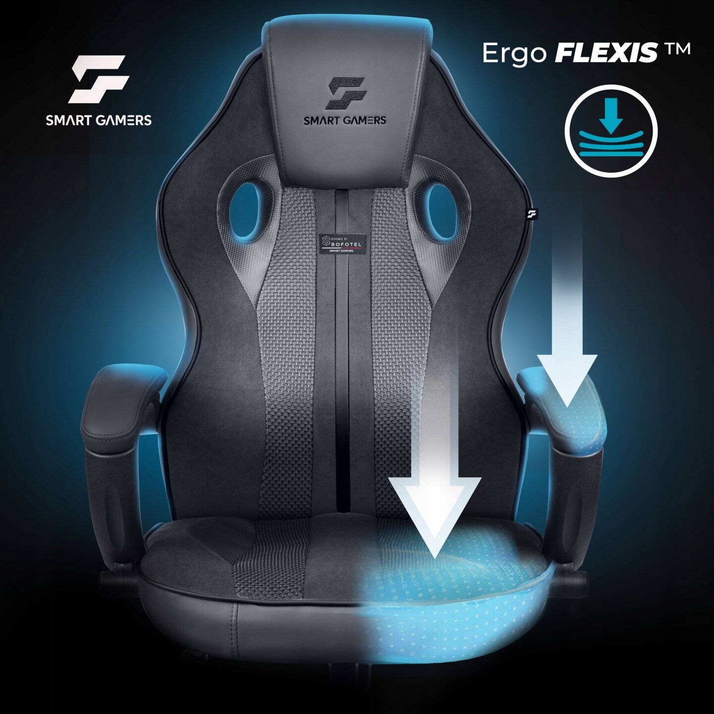 Czarny fotel gamingowy z logo \'SMART GAMERS\' na zagłówku i napisem \'Ergo FLEXIS™\'. Widoczne są strzałki wskazujące na podłokietnik i siedzisko, sugerujące funkcję regulacji.