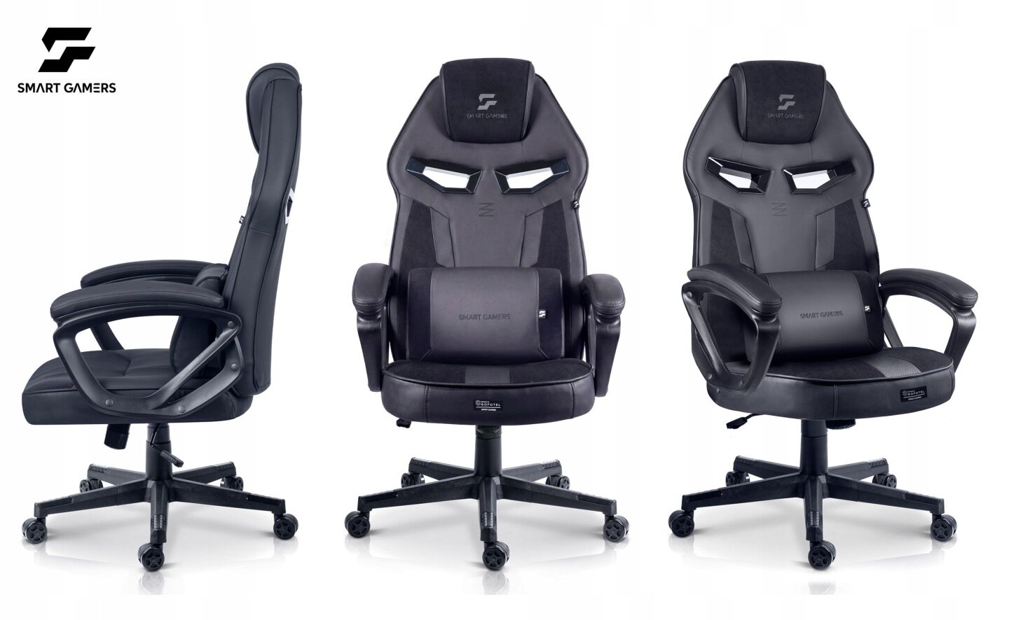 Na obrazie widoczny jest czarny fotel gamingowy z logo \'SMART GAMERS\' na zagłówku i poduszce lędźwiowej. Fotel ma kubełkowy kształt, obrotową podstawę z kółkami i podłokietniki.