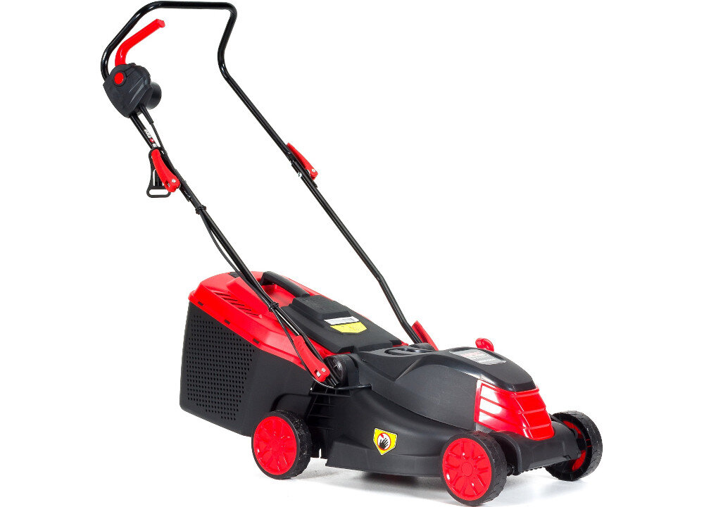 Czarno-czerwona kosiarka elektryczna z dużymi kołami i ergonomicznym uchwytem. Na obudowie widoczne jest logo producenta.