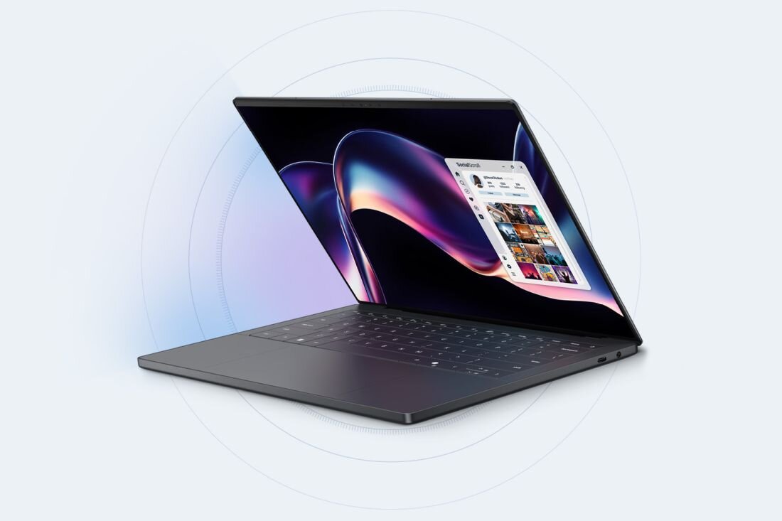 Laptop Dell XPS 14 z funkcją SafeBIOS prezentuje smukłą konstrukcję na jasnym tle w środowisku pracy biznesowej