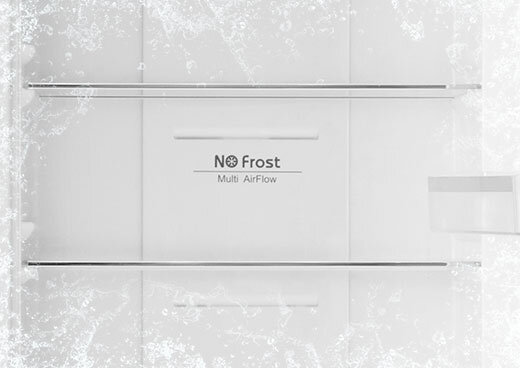 Zbliżenie na wnętrze lodówki MPM-375-FR-54, napis No Frost Multi AirFlow. Grafika pokryta szronem.
