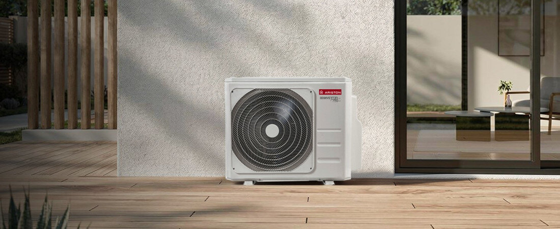 Klimatyzator Split, Pompa ciepła powietrze - powietrze ARISTON Nevis Evo 25 zdjęcie lifestyle Technologia inverter efektywnie chłodzi latem i stabilnie ogrzewa pomieszczenie w chłodne dni