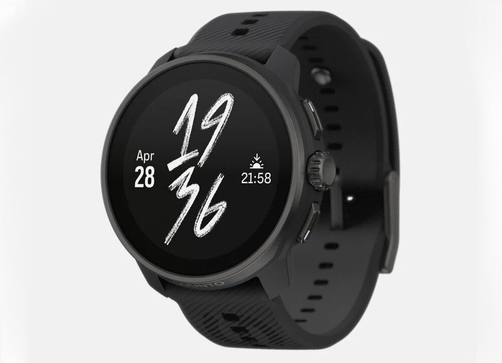 Czarny smartwatch z okrągłym wyświetlaczem, na którym widoczna jest data \'Apr 28\' oraz czas \'19:36\'. Pasek zegarka jest perforowany, a na ekranie znajduje się także symbol pogody z godziną \'21:58\'.