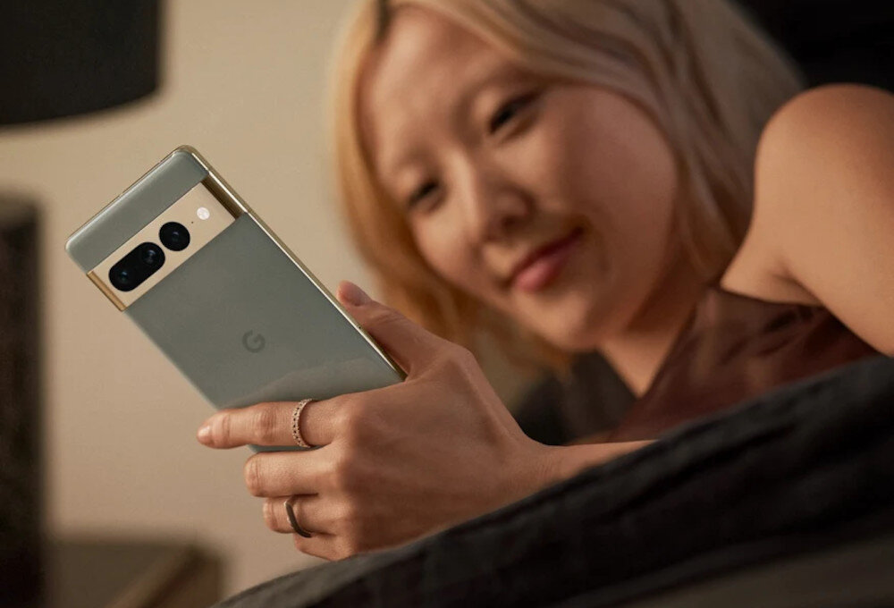 Smartfon GOOGLE Pixel 7 Pro 12/256GB łączność 5G Wi-Fi Bluetooth