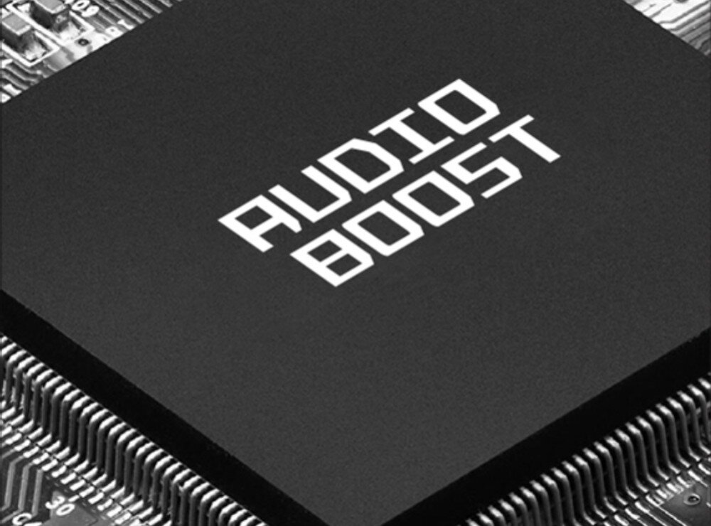 Czarny układ scalony z białym napisem \'AUDIO BOOST\'.