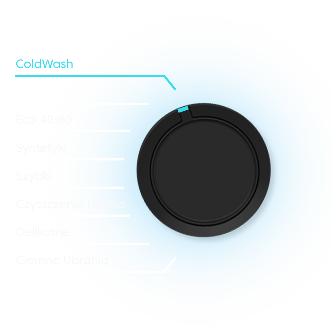 Obraz przedstawia pokrętło pralki z różnymi programami prania na niebieskim tle. Widoczne programy to: ColdWash, Bawełna, Eco 40-60, Syntetyki, Szybki, Czyszczenie bębna, Delikatne, Ciemne Ubrania.