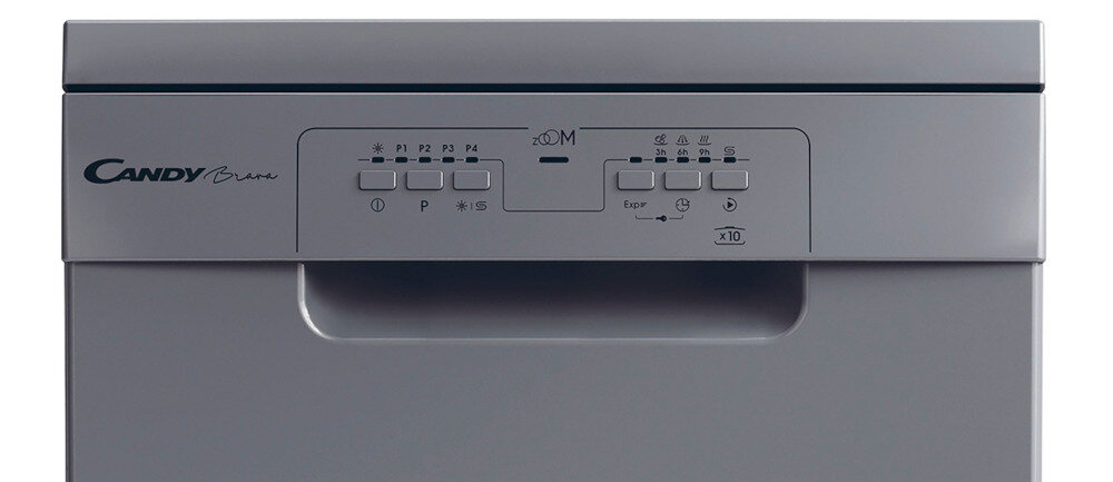 Zmywarka CANDY Brava z panelem sterowania zawierającym przyciski i symbole programów. Widoczne logo \'Candy Brava\' oraz oznaczenia funkcji, w tym \'Express\'.
