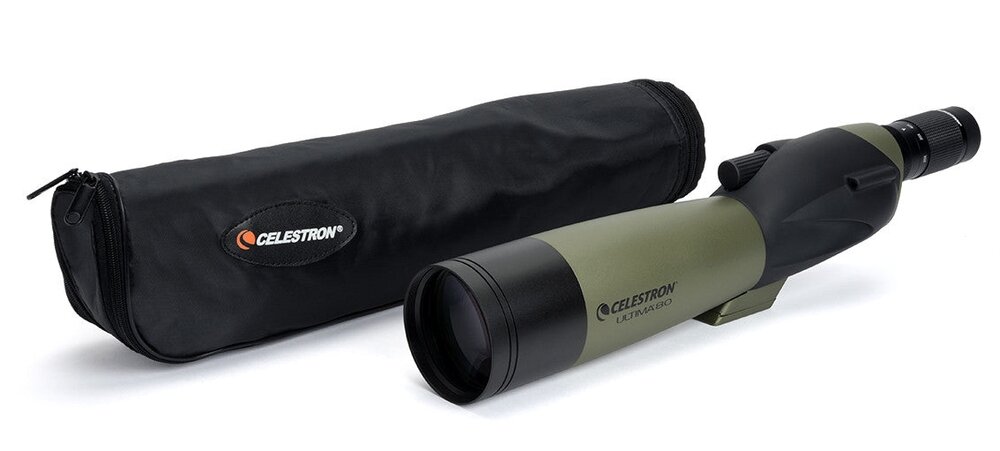 Na obrazie widoczna jest luneta w kolorze zielonym z czarnymi elementami oraz czarny pokrowiec z logo \'CELESTRON\'.