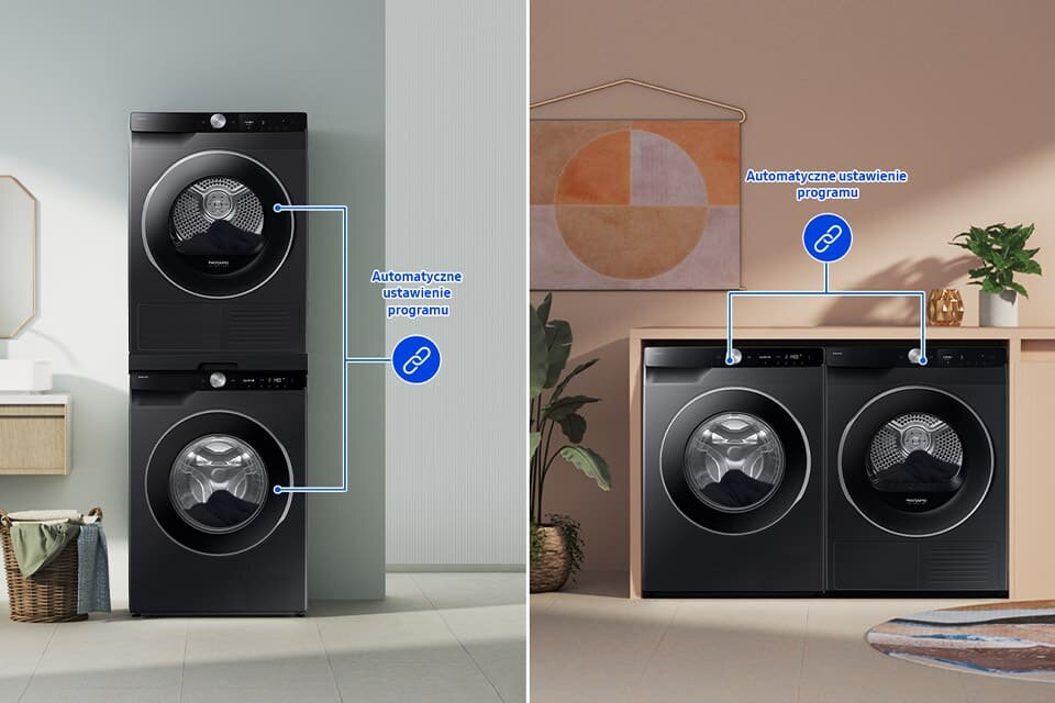 Obraz przedstawia dwa zestawy pralek i suszarek Samsung w nowoczesnych wnętrzach. Na obu zestawach widoczny jest tekst \'Automatyczne ustawienie programu\'.