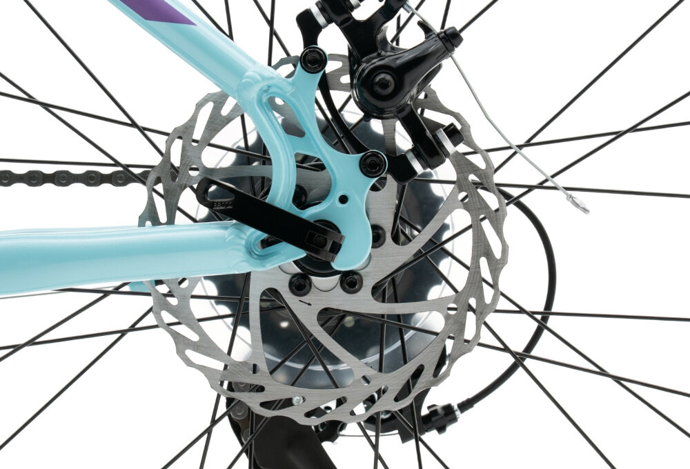 Rower górski MTB INDIANA X-Pulser 2.6 D15 26 cali damski Lazurowo-fioletowy zbliżenie na tarczę hamulcową podstawa bezpieczeństwa hamulce tarczowe mechaniczne w niemal każdych warunkach pogodowych i na każdej trasie bardzo duża siła hamowania hamulce z przodu i z tyłu podwójny pakiet bezpieczeństwa