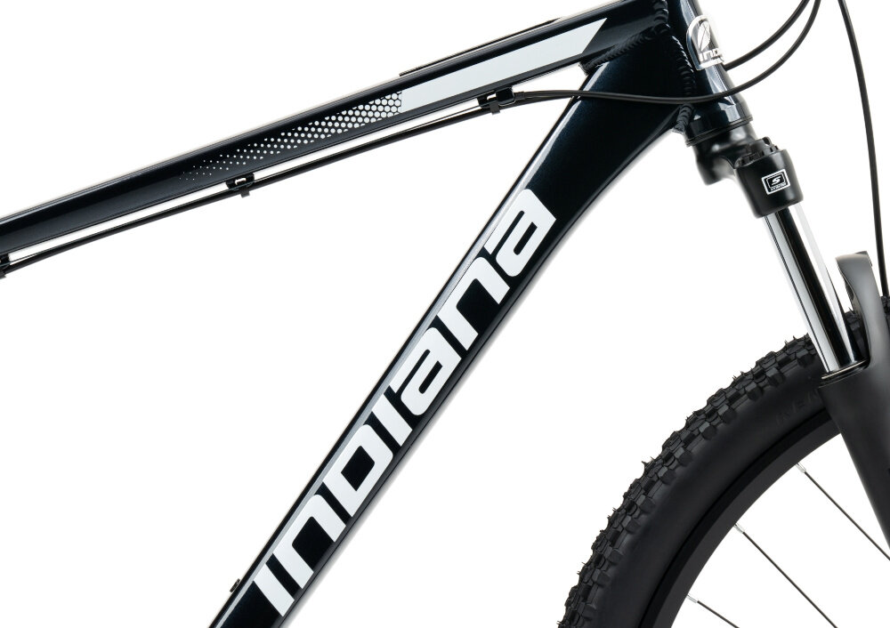 RRower górski MTB INDIANA X-Pulser 2.9 M21 29 cali męski Czarno-biały zbliżenie na ramę widok z góry białe tło komfort kontrola nad rowerem 21-calowa aluminiowa rama rower jest bardzo zwinny lekki waga 16 kg łatwo podnieść go odporność na korozję wybór rozmiaru ramy Twój wzrost mierzony w zrelaksowanej pozycji typ roweru dla osób o wzroście od 180 do 190 cm