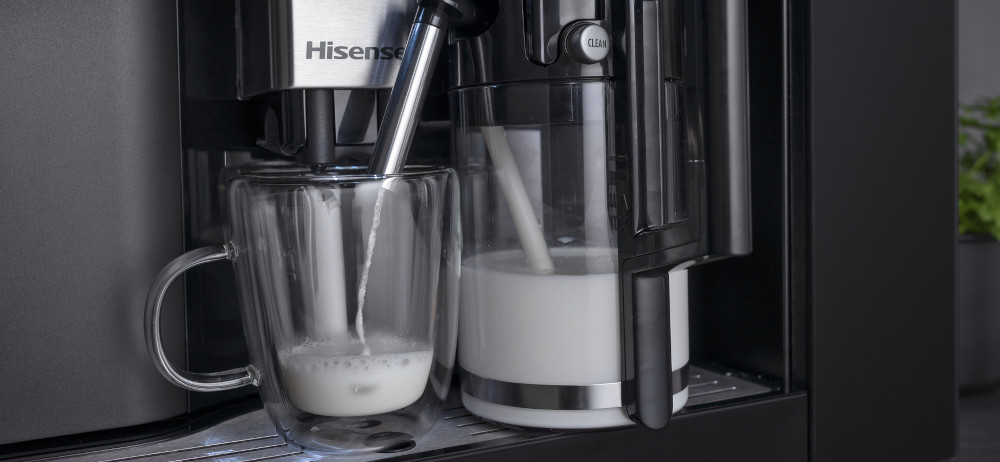 Ekspres do kawy HISENSE CM4340DBG pojemnik na mleko