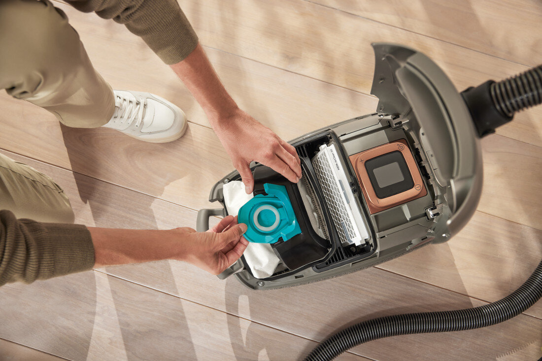 Odkurzacz MIELE Guard L1 Comfort Titanium System filtracji z ComfortFit technologia filtrowania dopasowane worki higiena System ComfortFi bezpieczne zamknięciet