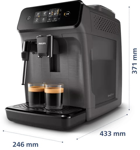 Na obrazie widoczny jest ekspres do kawy w kolorze ciemnoszarym z logo Philips na froncie. Na tacy ociekowej znajdują się dwa szklane kubki z kawą, a na panelu sterującym widoczne są różne ikony i przyciski.