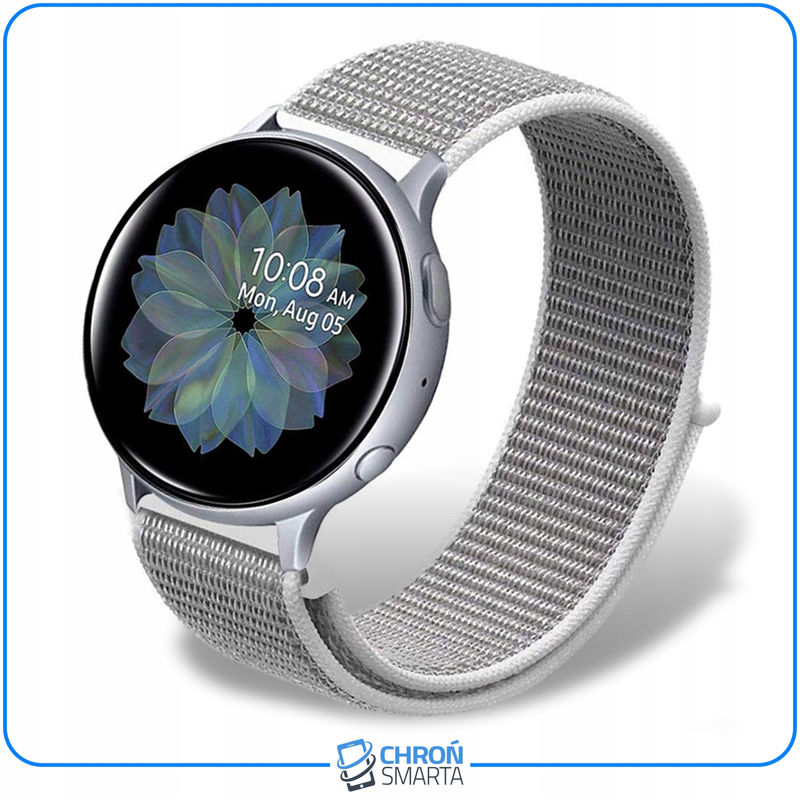 Smartwatch z okrągłym wyświetlaczem pokazuje godzinę 10:08 AM i datę Mon, Aug 05. Pasek jest wykonany z szarego materiału, a na dole widoczne jest logo \'CHROŃ SMARTA\'.