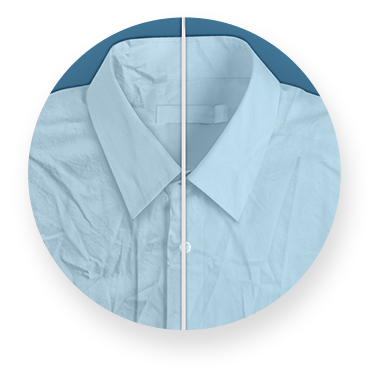 Obraz przedstawia koszulę z kołnierzykiem, podzieloną na dwie części; jedna strona jest wyraźnie pognieciona, a druga gładka. Tło jest niebieskie.