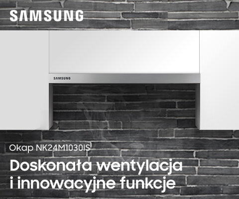 Na obrazie widoczny jest okap kuchenny w kolorze stali nierdzewnej zamontowany na tle ceglanej ściany. Widoczny tekst: \'SAMSUNG\', \'Okap NK24M1030IS\', \'Doskonała wentylacja i innowacyjne funkcje\'.