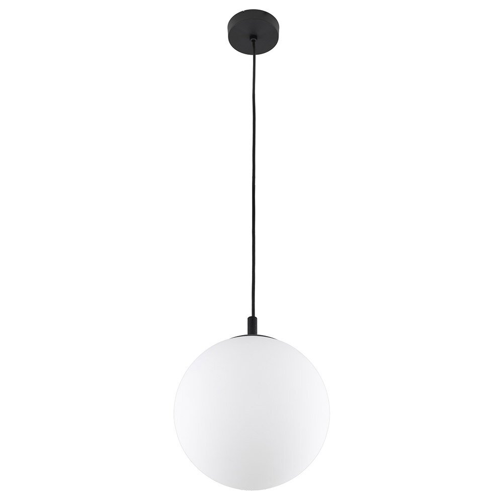 Na obrazie widoczna jest biała, kulista lampa wisząca z czarnym przewodem i mocowaniem sufitowym. Lampa ma nowoczesny design i jest wykonana z metalu.
