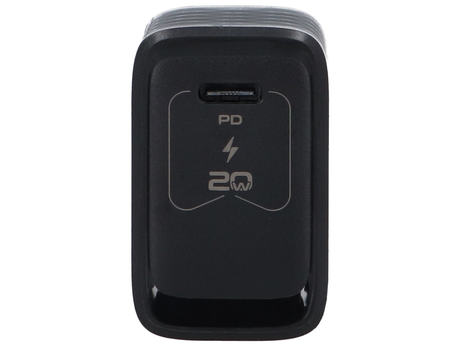 Czarna ładowarka sieciowa z portem USB-C, oznaczona symbolami \'PD\' i \'20W\'.