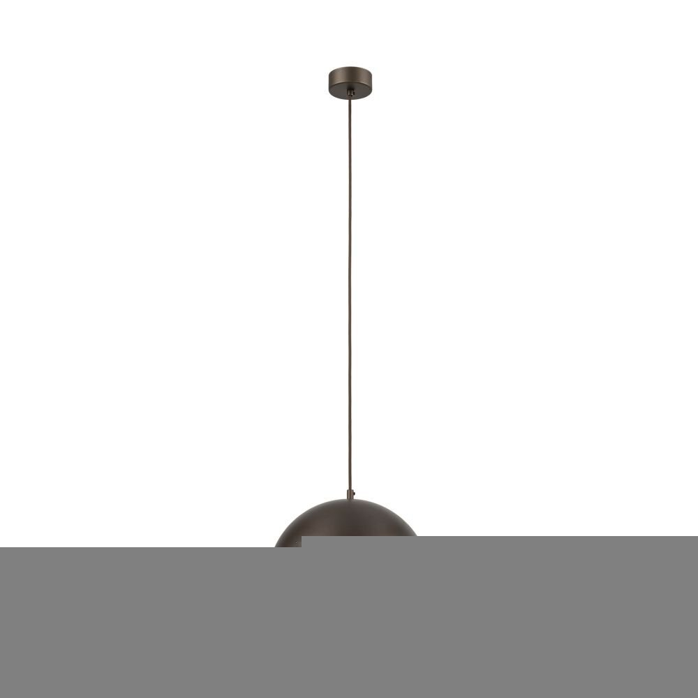 Brązowa lampa wisząca z półkulistym kloszem, zawieszona na cienkim przewodzie. Widoczna jest również okrągła podsufitka w tym samym kolorze.