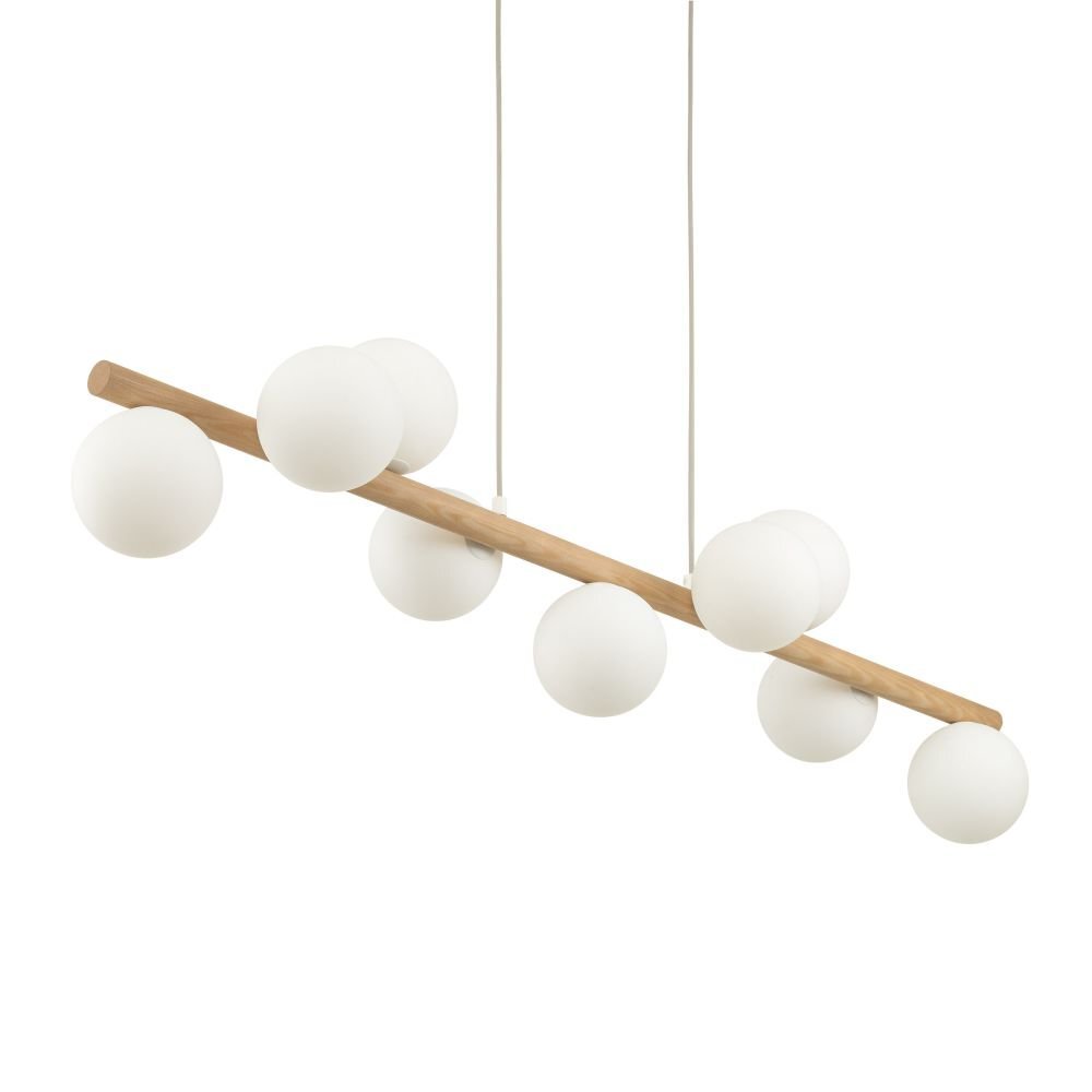 Lampa wisząca z drewnianym elementem, na którym zamocowane są białe, kuliste klosze. Lampa posiada regulowane zawieszenie.