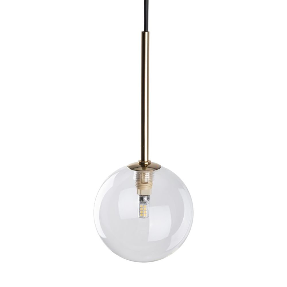 Lampa wisząca z przezroczystym, kulistym kloszem i złotym uchwytem. Wewnątrz klosza widoczna jest żarówka typu G9.