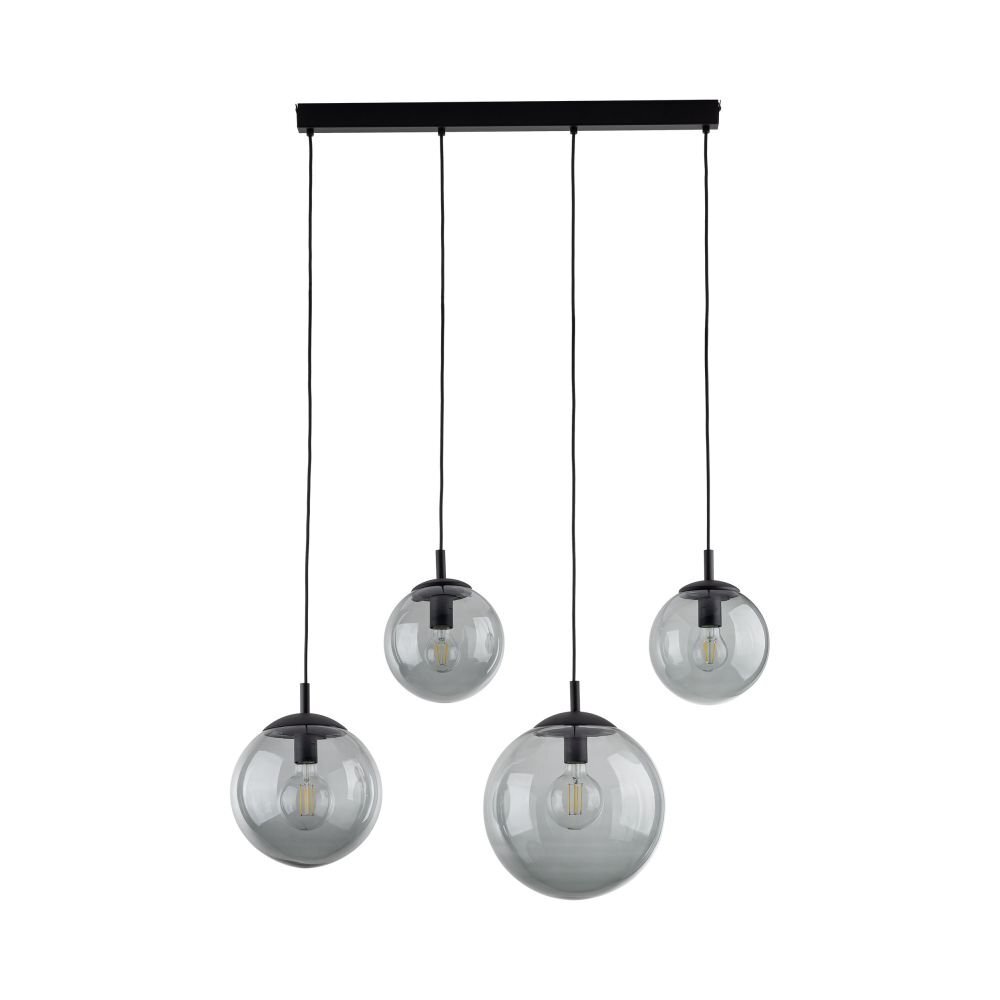 Lampa wisząca z czterema szklanymi kloszami w kształcie kul, zawieszonymi na czarnych przewodach. Klosze są przezroczyste, a wewnątrz widoczne są żarówki.