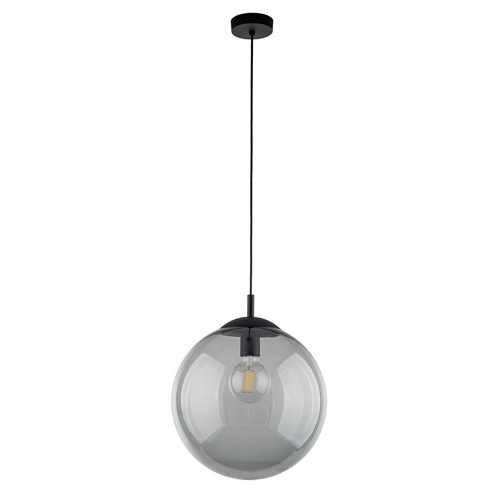 Na obrazie widoczna jest nowoczesna lampa wisząca z przezroczystym, kulistym kloszem i czarnym zawieszeniem. Wewnątrz klosza znajduje się żarówka typu E27.
