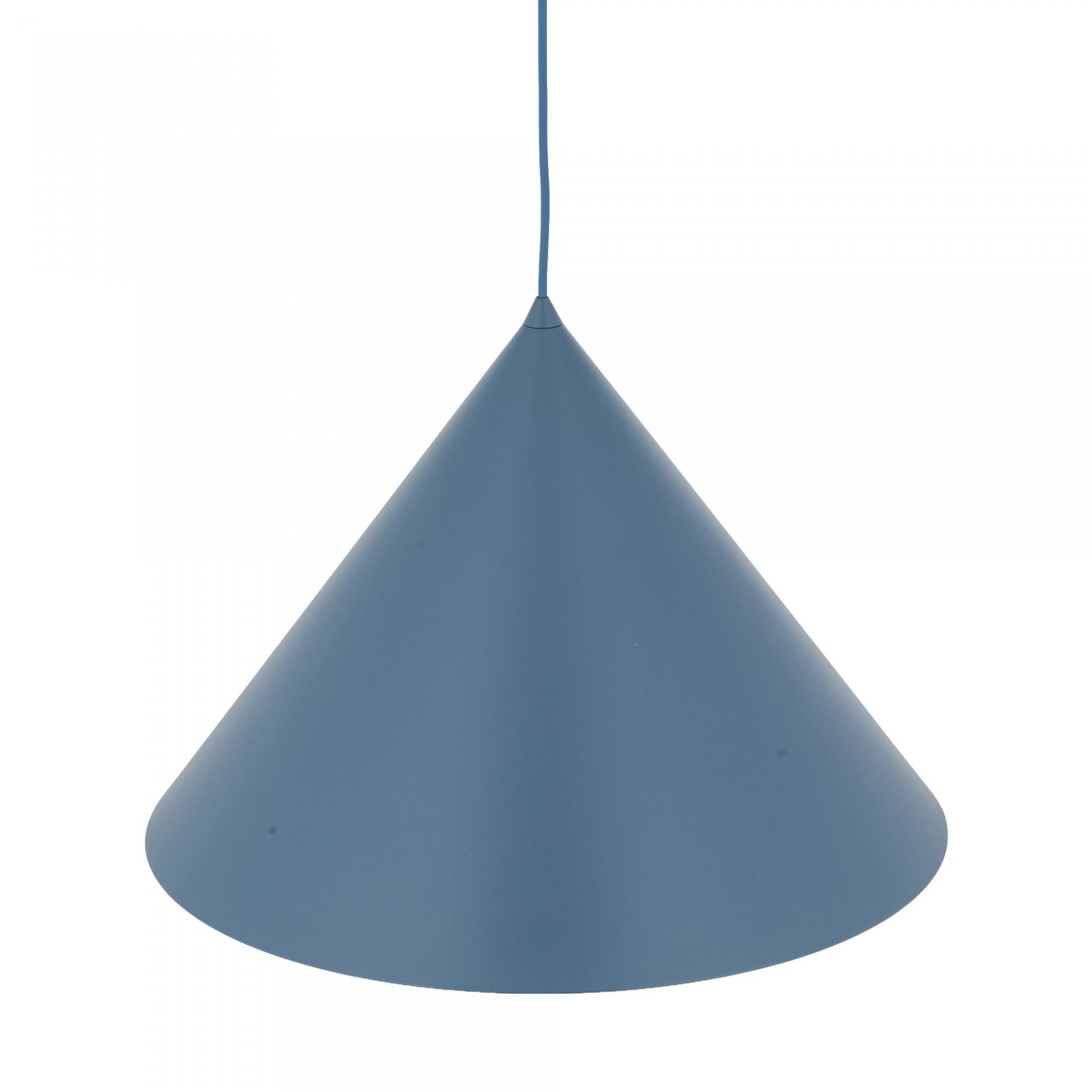 Lampa wisząca w kształcie stożka, w kolorze granatowym, wykonana z metalu. Posiada przewód umożliwiający regulację wysokości.