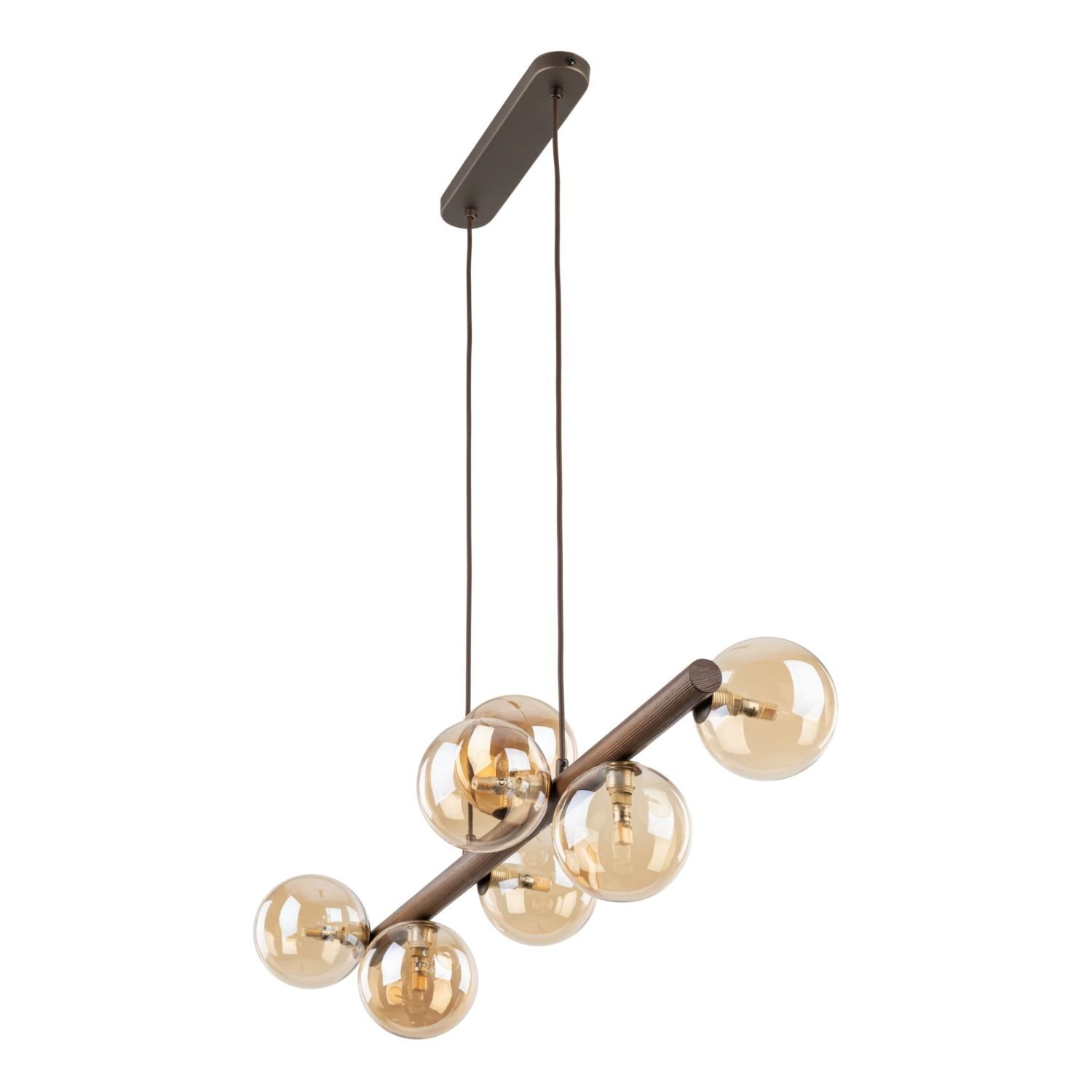 Lampa wisząca z siedmioma bursztynowymi szklanymi kloszami zamocowanymi na metalowej konstrukcji. Elementy drewniane dodają elegancji, a całość utrzymana jest w stylu glamour.