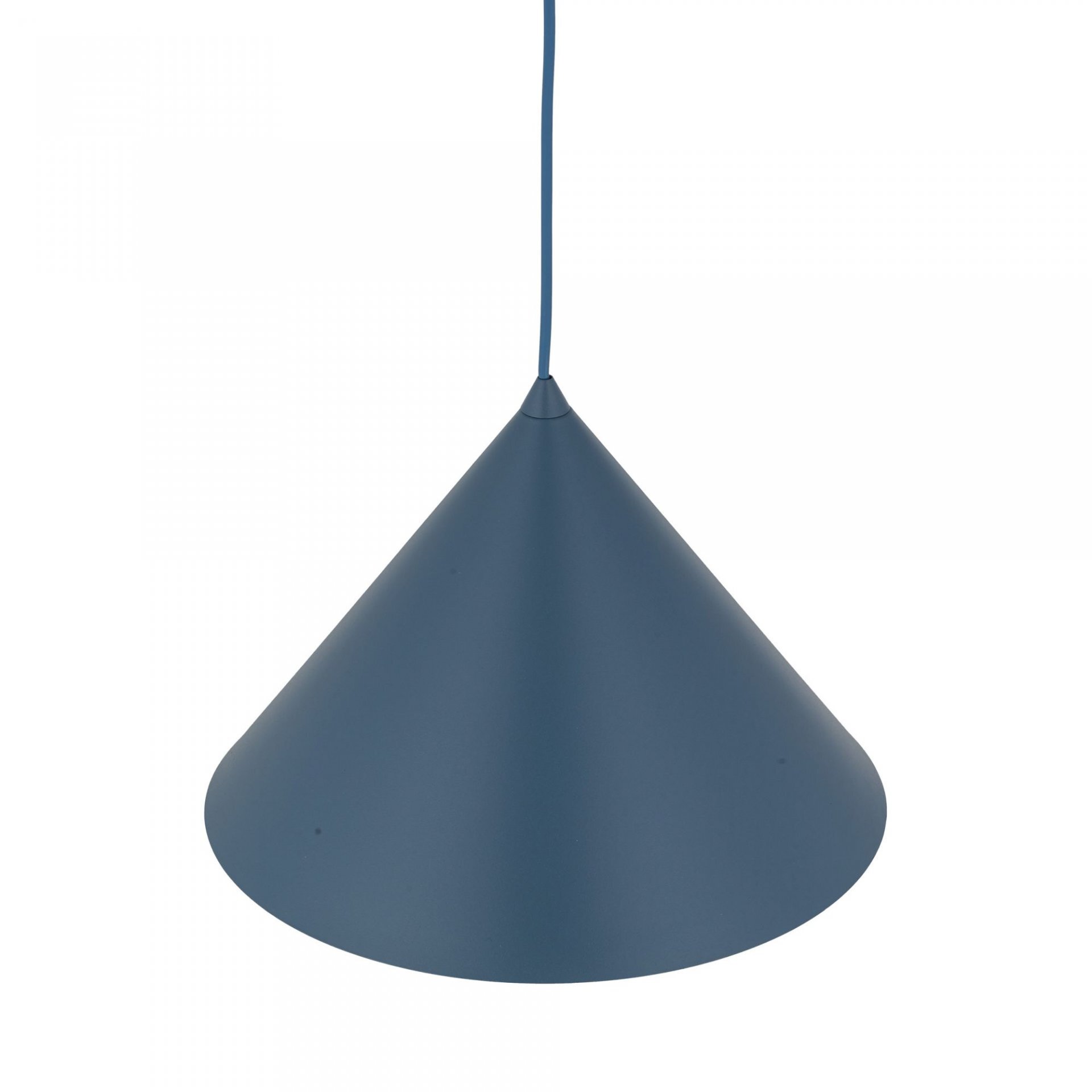 Na obrazie widoczna jest granatowa, stożkowa lampa wisząca z przewodem. Lampa ma gładką powierzchnię i minimalistyczny design.