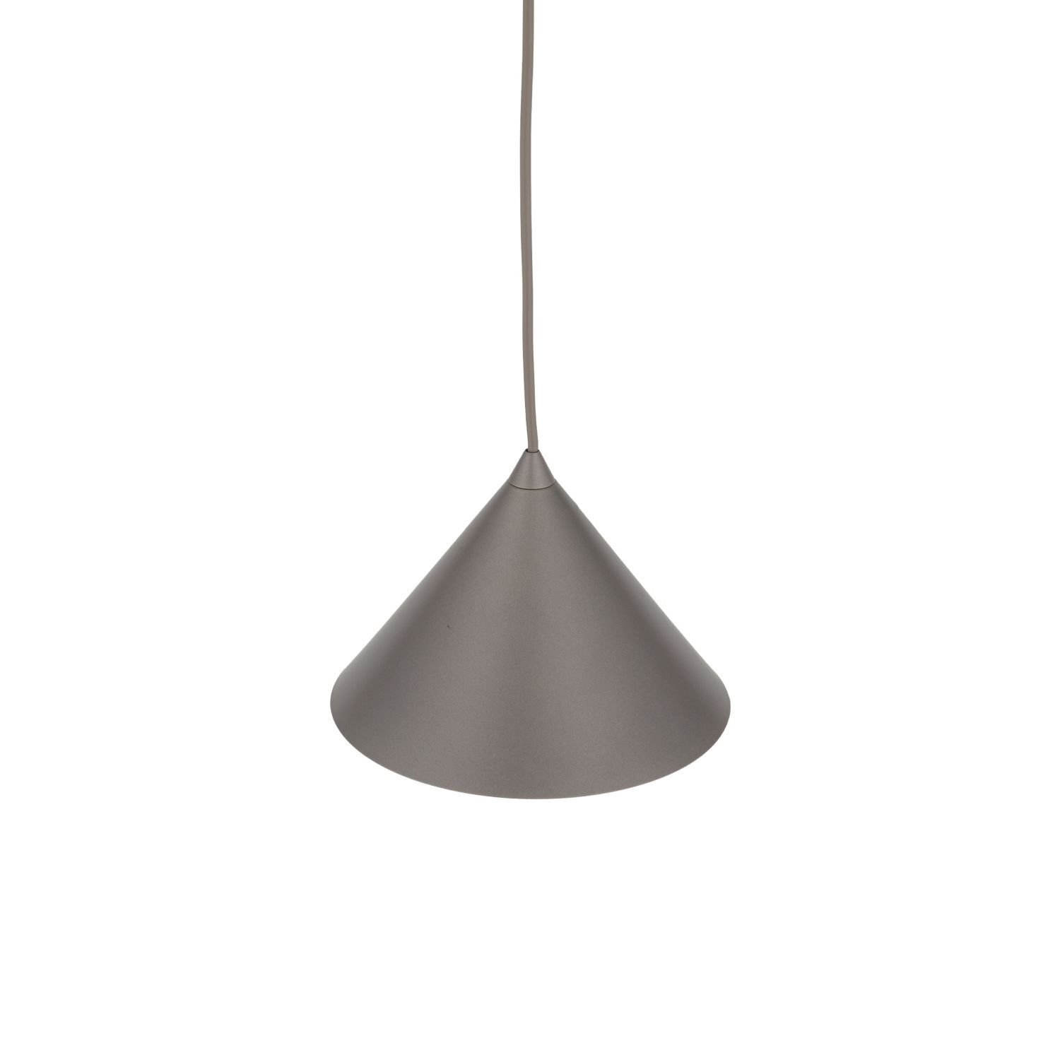 Brązowa lampa wisząca o stożkowym kształcie, wykonana z lakierowanej stali, zawieszona na przewodzie. Lampa posiada możliwość regulacji wysokości.