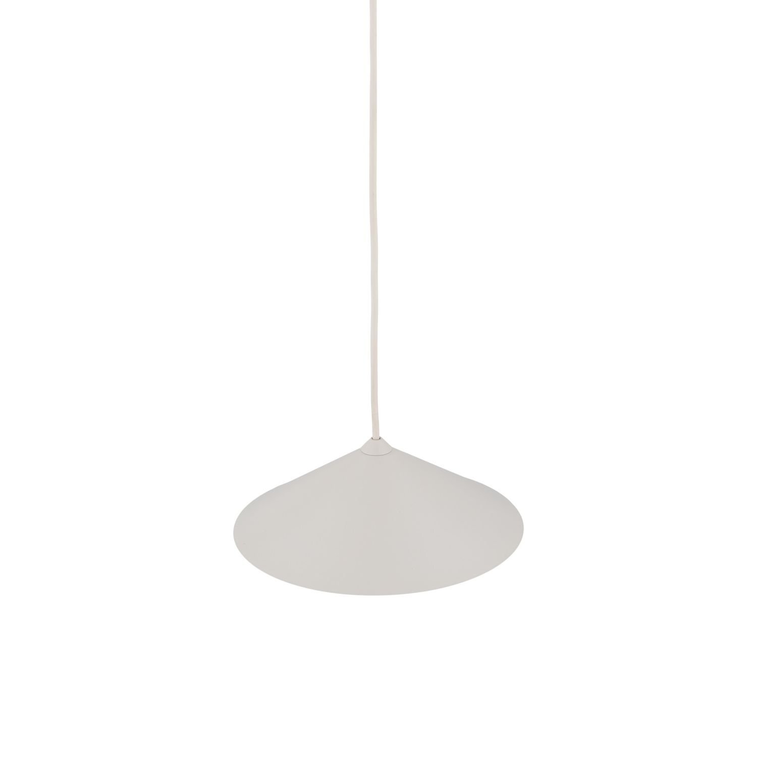 Na obrazie widoczna jest beżowa lampa wisząca o stożkowym kształcie, zawieszona na cienkim przewodzie. Lampa ma nowoczesny design i jednolitą kolorystykę.