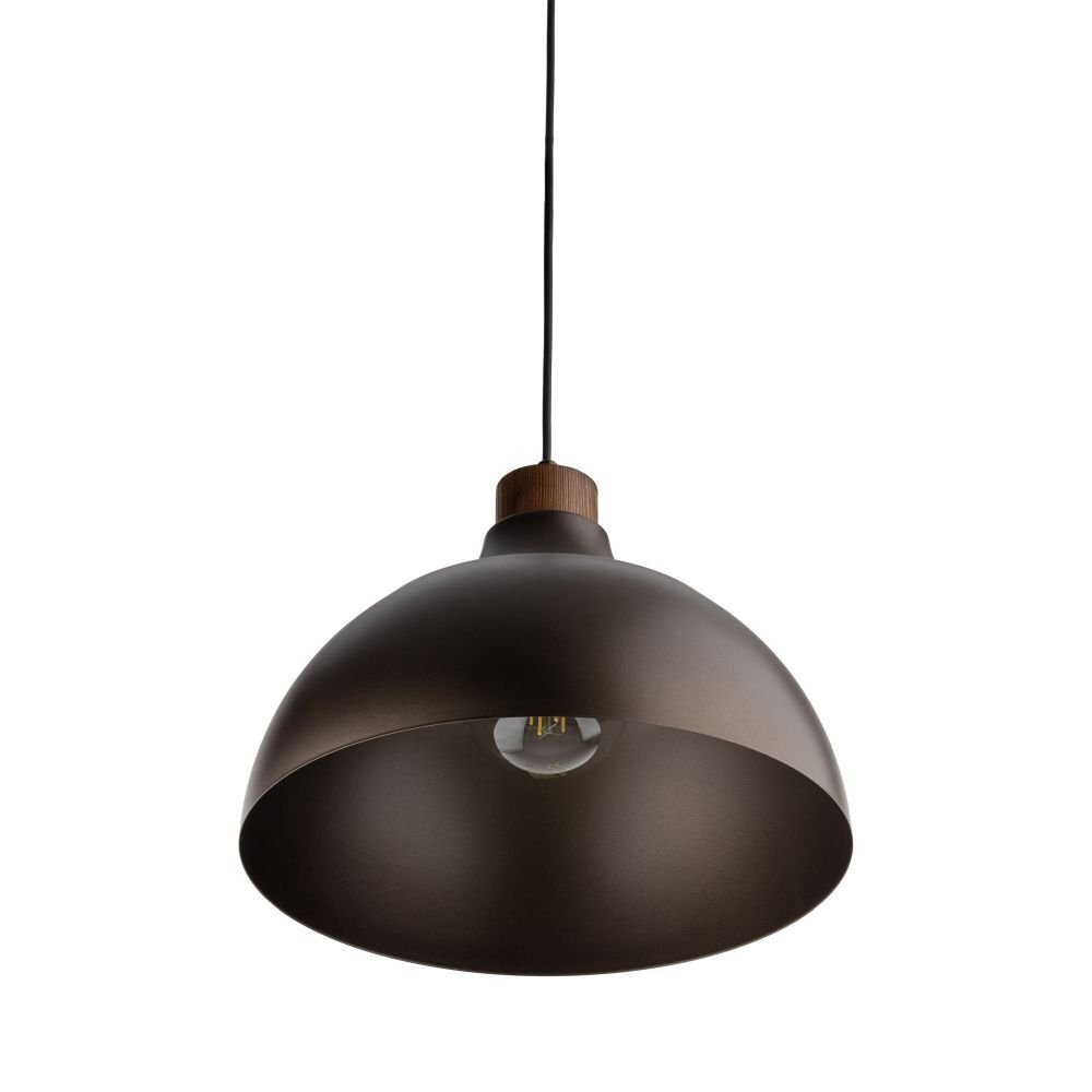 Brązowa lampa wisząca z metalowym kloszem i drewnianym elementem przy zawieszeniu. Wewnątrz klosza widoczna jest żarówka.