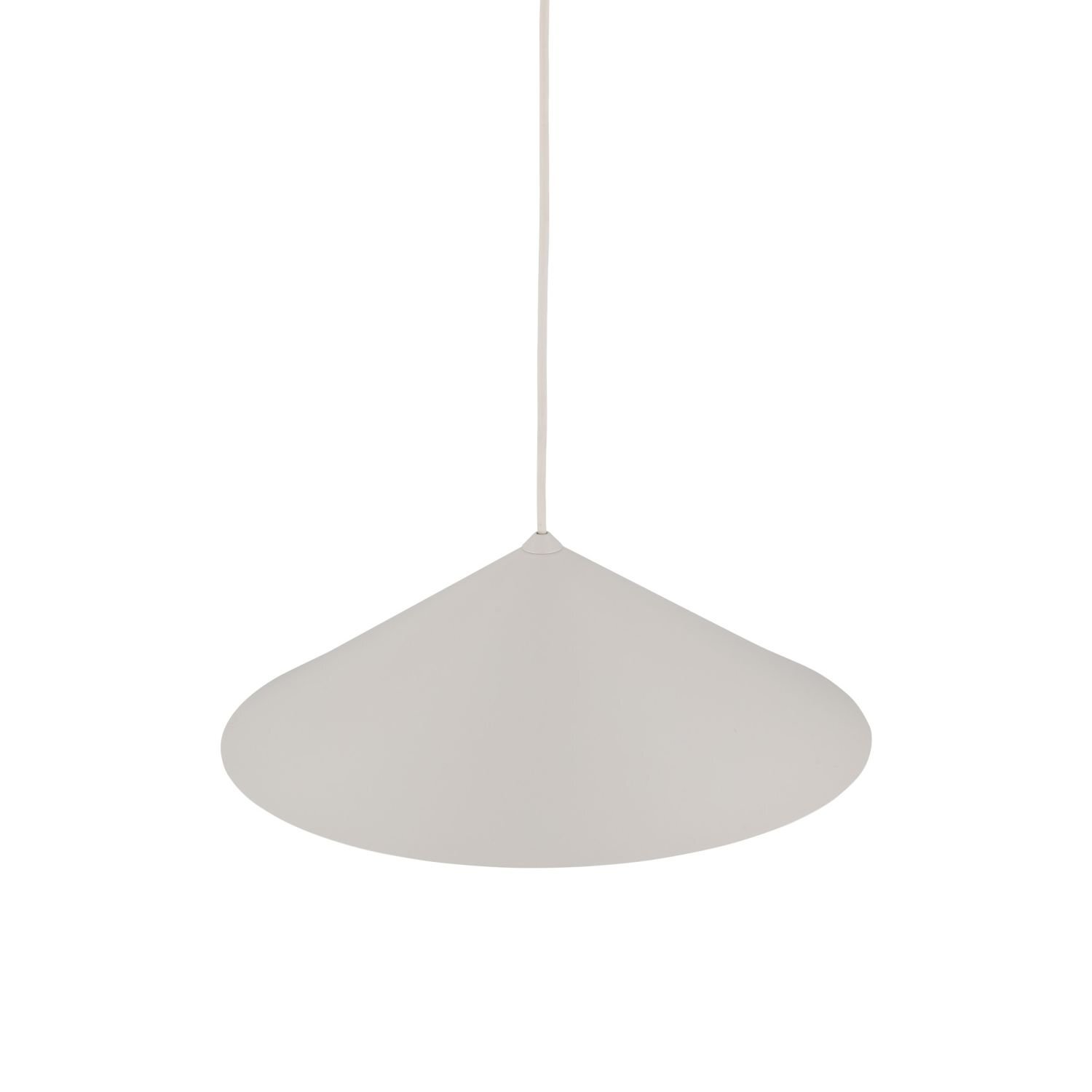 Na obrazie widoczna jest lampa wisząca o stożkowym kształcie w kolorze jasnym. Lampa zawieszona jest na cienkim przewodzie.