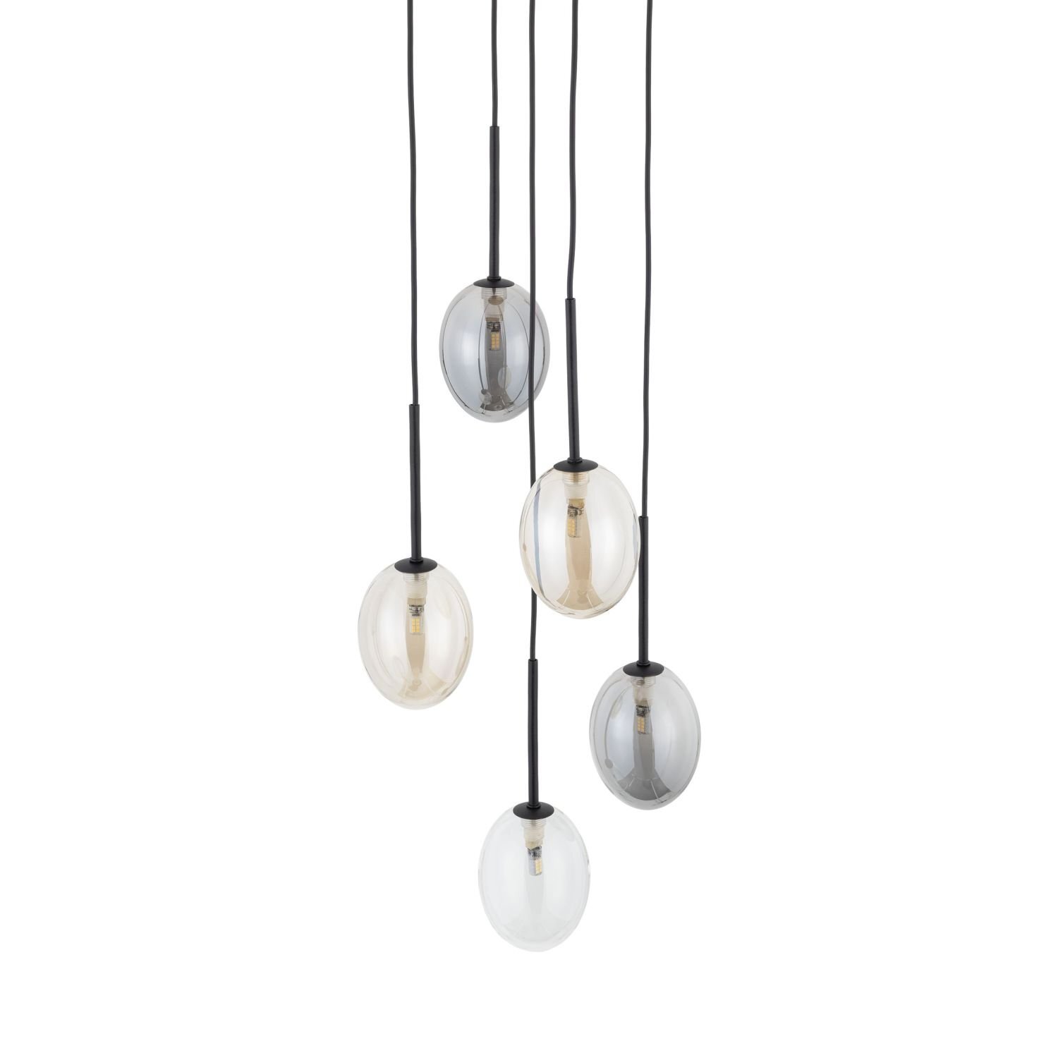 Na obrazie widoczna jest lampa wisząca z pięcioma kulistymi kloszami w różnych kolorach, zawieszonymi na czarnych przewodach. Klosze mają przezroczyste i matowe wykończenie, a wewnątrz nich znajdują się żarówki.