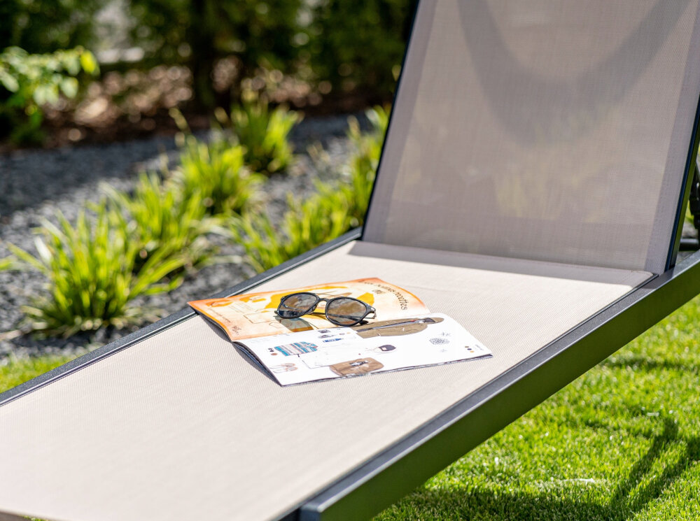 Leżak ogrodowy MIRPOL Lord MIR-210589 60 B wymiary 191 x 60 x 31 cm obciazenie do 120 kg