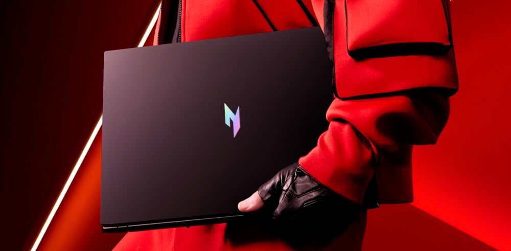 Laptop ACER Nitro V 16 AI .